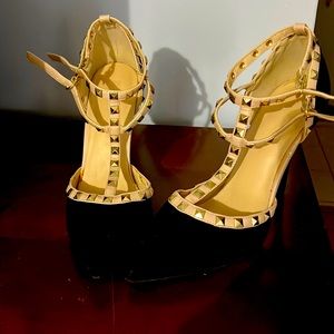 Beautiful wilddiva shoes